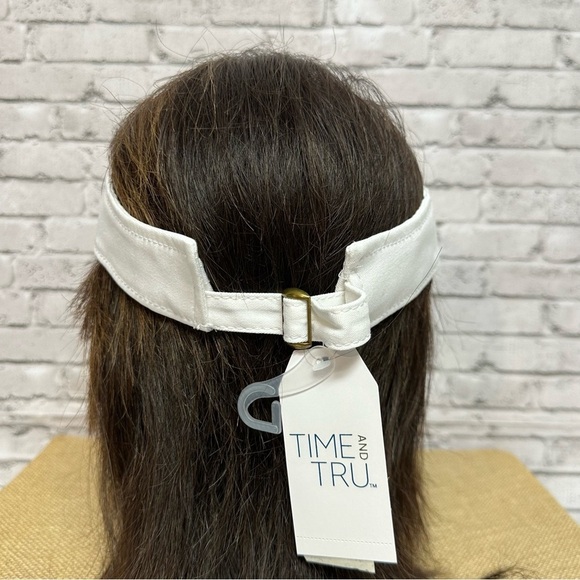 Time and Tru Women's One Size White Twill VISOR Hat Adjustable Sun Cap NEW - Picture 5 of 8